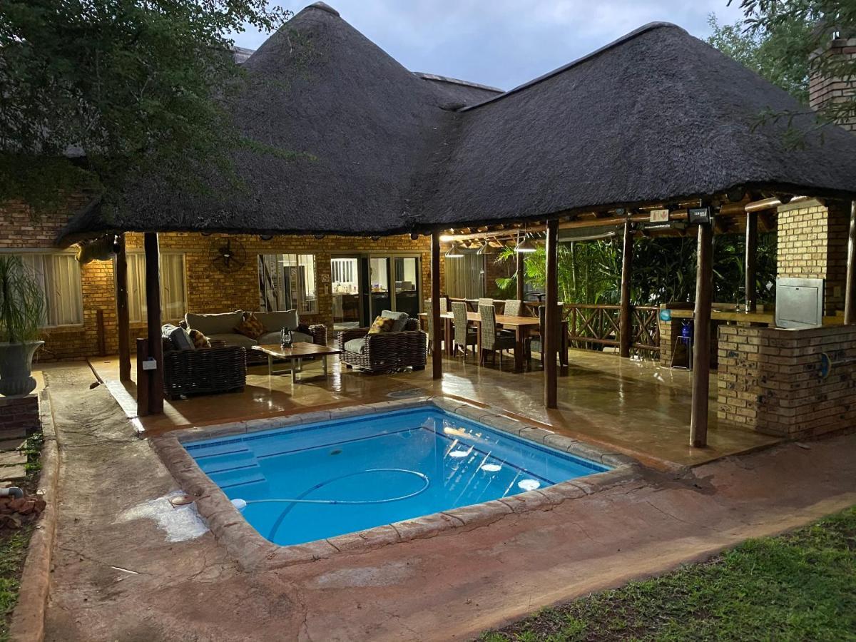 Genet House Holiday Home Marloth Park Exteriér fotografie